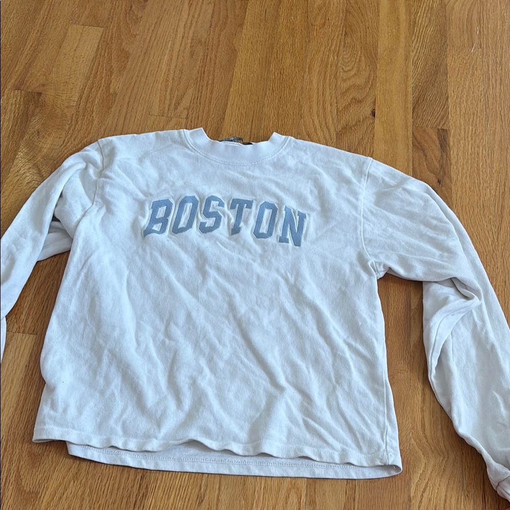 Brandy Melville White Crew Neck Sweater with Blue Boston Print